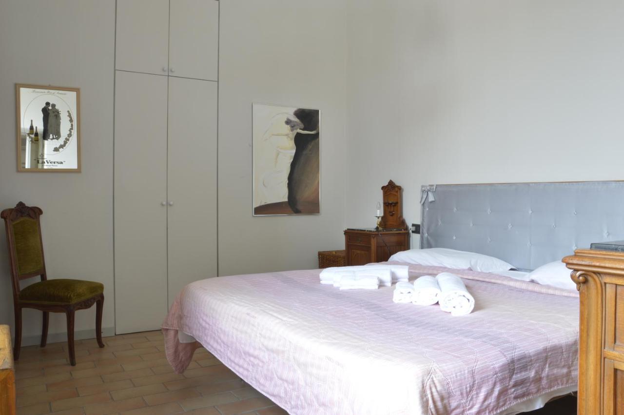 Pavia Downtown Apartment מראה חיצוני תמונה