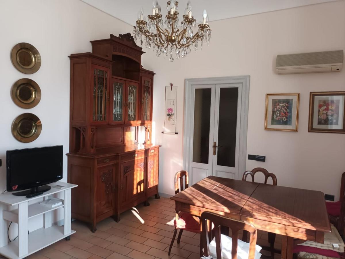 Pavia Downtown Apartment מראה חיצוני תמונה